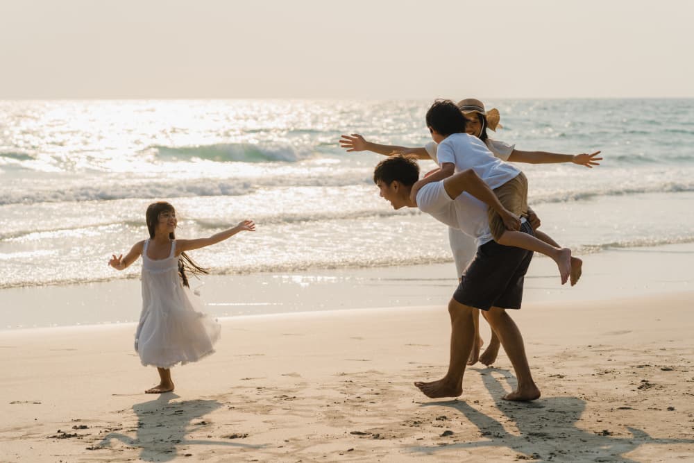 Summer Sun Protection Guide: Keep Your Skin Youthful and Healthy 