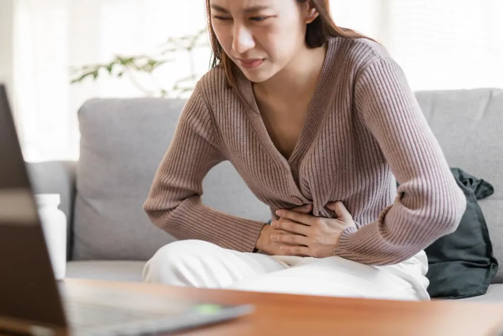 经常胀气肠胃闷胀的肠道问题与日常保健调理建议