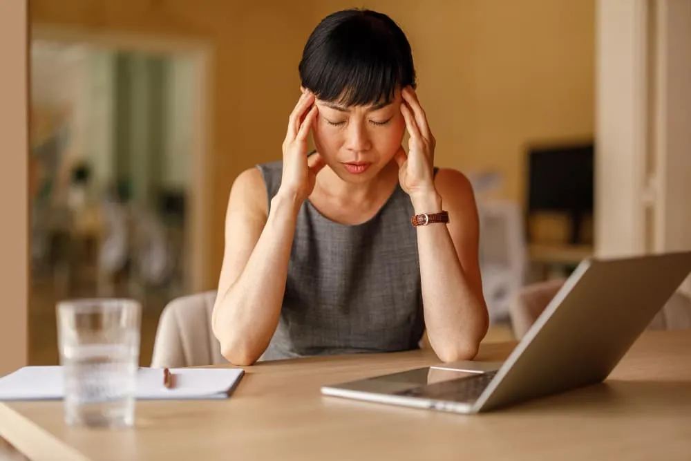 慢性压力与免疫疲劳,逐步消耗女性能量